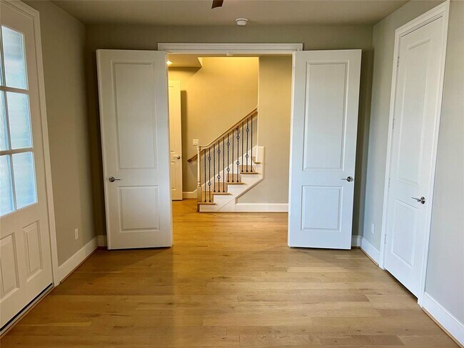 Building Photo - 2609 Cottage Grove Green Dr