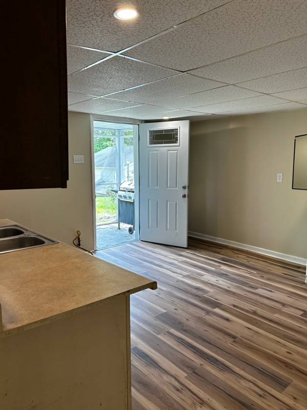 Building Photo - 340 Main St