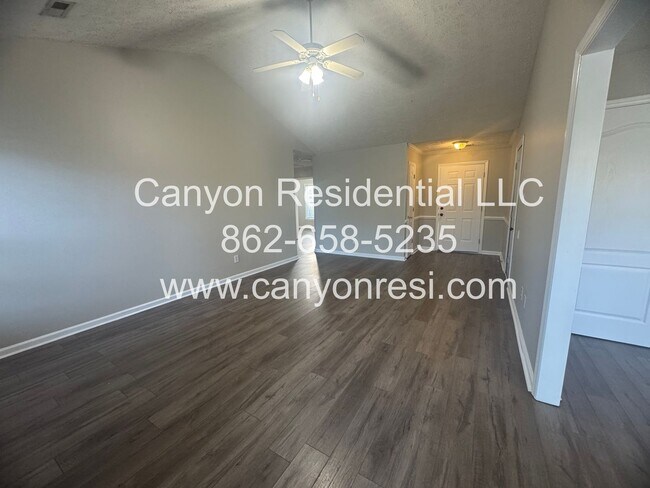 Building Photo - Spacious 3-Bedroom Home for Rent in Hope M...