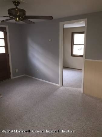 Building Photo - 247 Seabreeze Ave