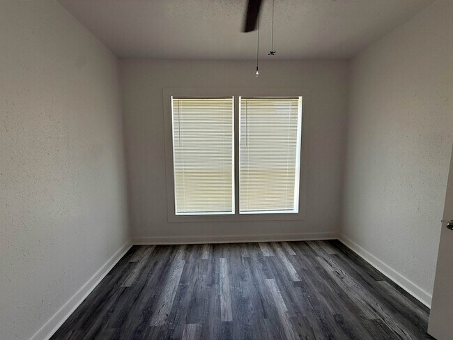 Foto del edificio - 2565 Rusk St