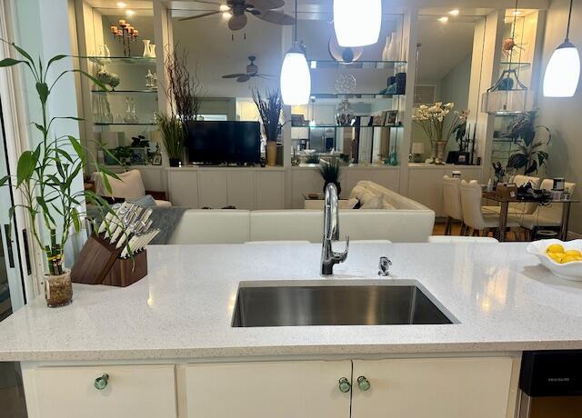 Foto del edificio - 9303 Chapman Oak Ct