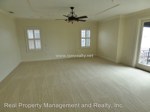 Building Photo - 9924 Lone Tree Ln