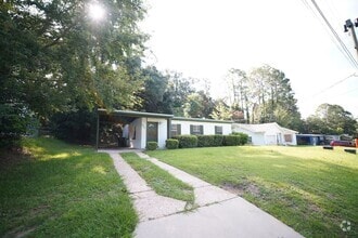 Building Photo - 1015 Joe Louis St