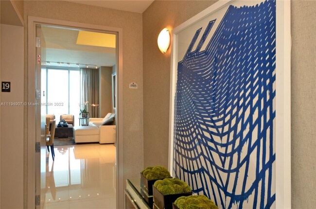 Foto del edificio - 50 South Pointe Dr