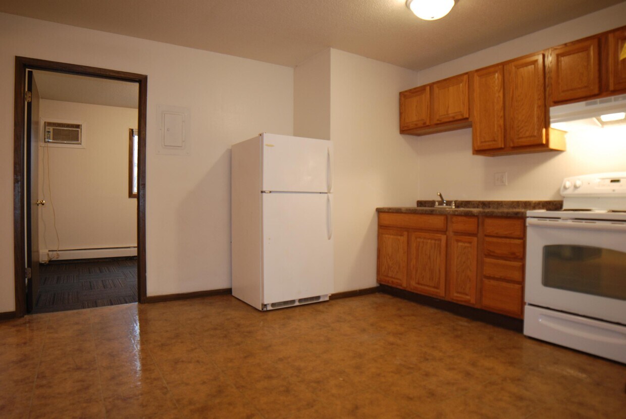 Primary Photo - 202 66th Ave SW
