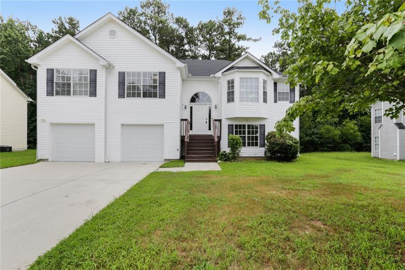 7631 Pond View Ln, Lithonia, GA 30058 House for Rent in Lithonia, GA