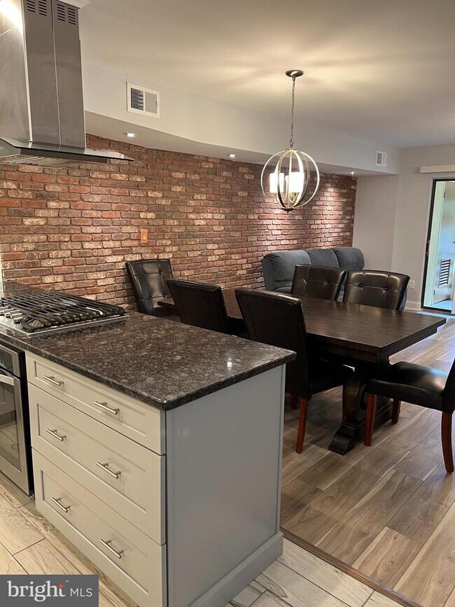 Foto del edificio - 119 Stony Way