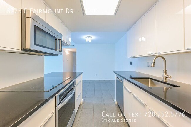 Foto del edificio - 8225 E Fairmount Dr