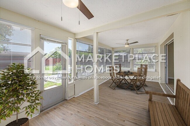 Building Photo - 1121 Mary Jane Ln
