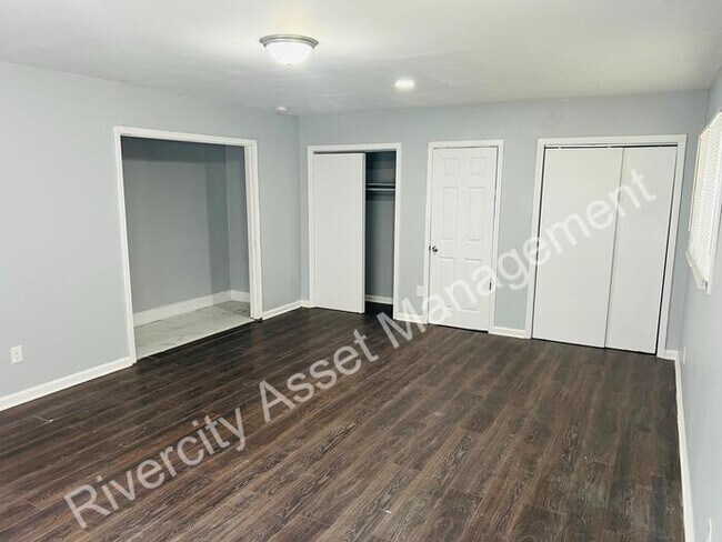 Foto del edificio - SECTION 8 FRIENDLY!!! NEWLY RENOVATED!!!! ...