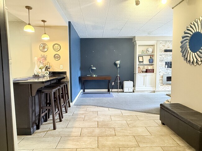 Photo du bâtiment - 360 Tecumseh Rd W