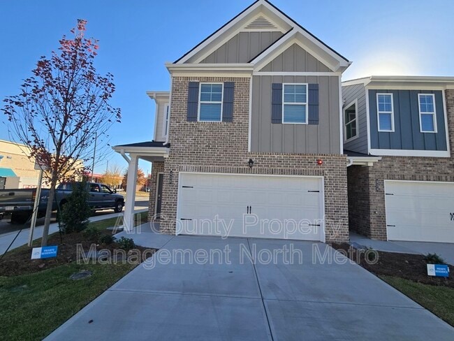 Photo - 438 Lanier Cir Townhome