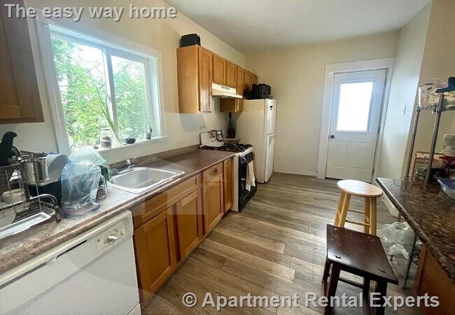 Photo - 123 Winthrop St House