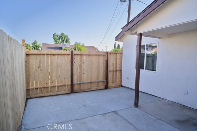 Foto del edificio - 8244 Brimfield Ave