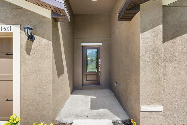 Foto del edificio - 1581 SW Underwood Ave
