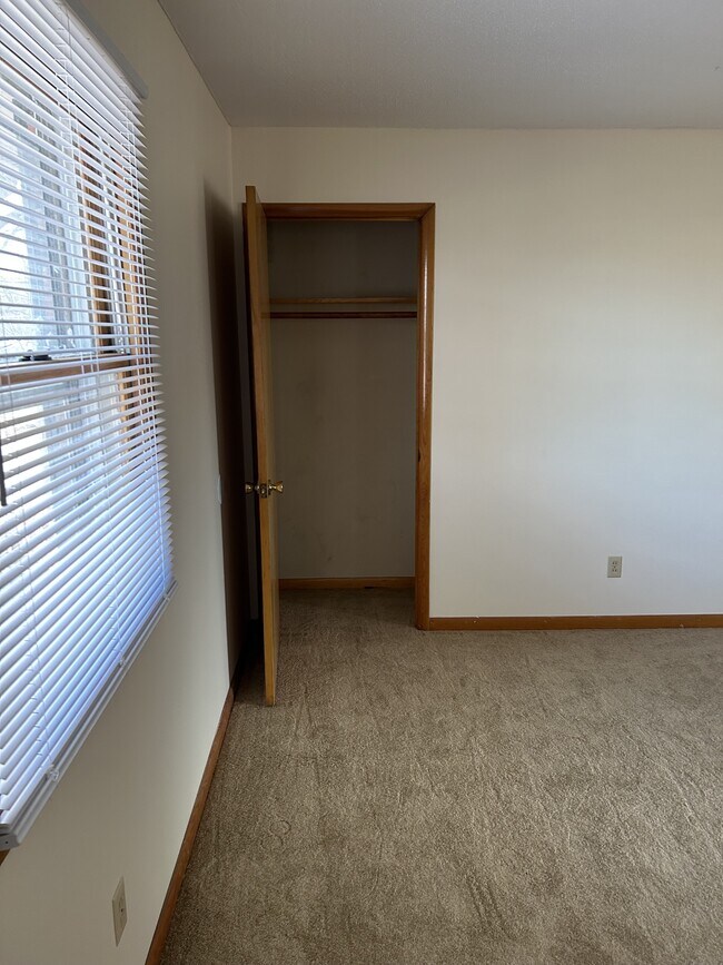 Foto del edificio - 821 S Pasfield St