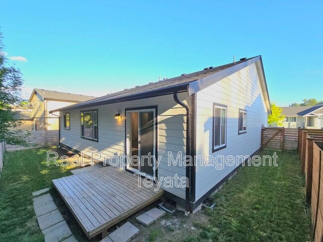 Foto del edificio - 6270 Fernridge Dr