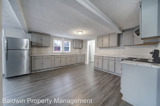 Building Photo - 3 br, 1 bath House - 1462 RILEY ST