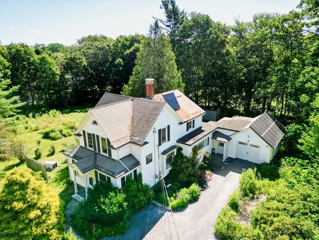 Photo - 1000 Sawyer Rd House