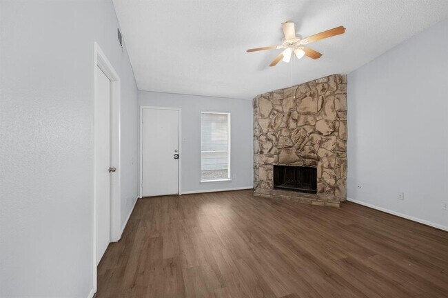 Foto del edificio - 5759 Easthampton Dr