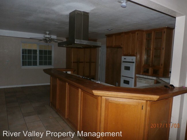 Building Photo - 7639 Tierra East Way