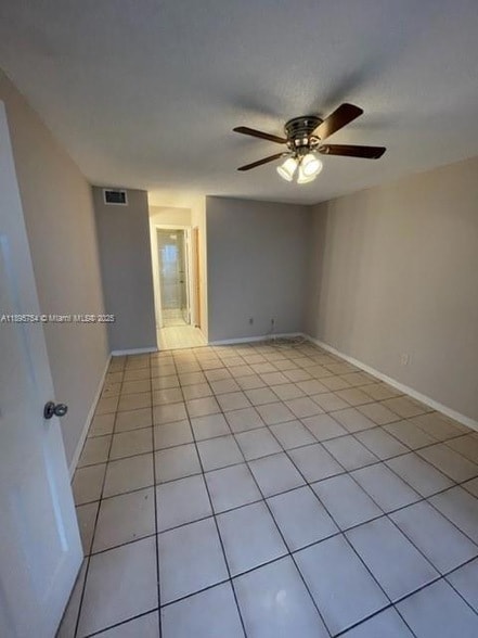 Foto del edificio - 479 NE 210th Cir Terrace