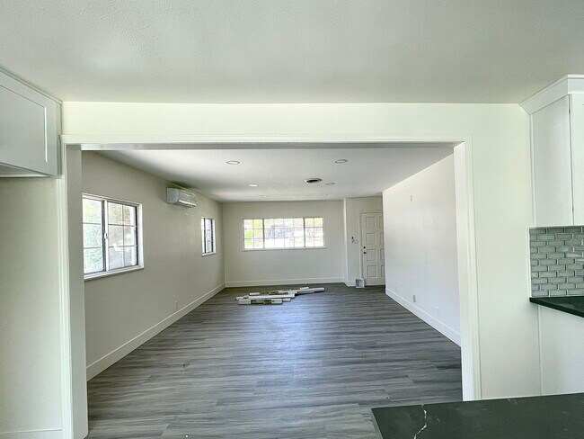 Foto del edificio - 358 Cucamonga Ave