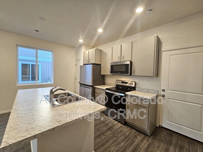 Foto del edificio - 9256 Lytle Grv