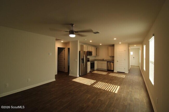 Foto del edificio - 507 Autumns Wood Cir W