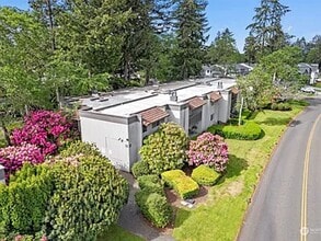 Building Photo - 7501 Ruby Dr SW