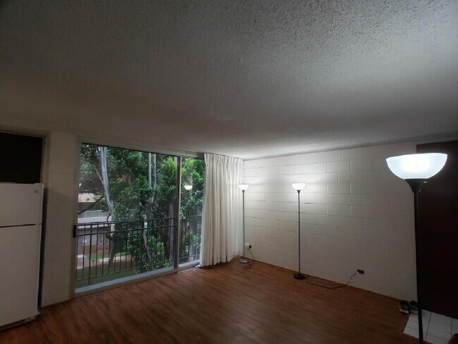 Foto del edificio - 909 Kaheka St