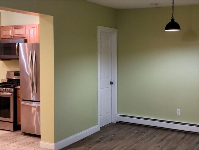 Foto del edificio - 204 Manton Ave