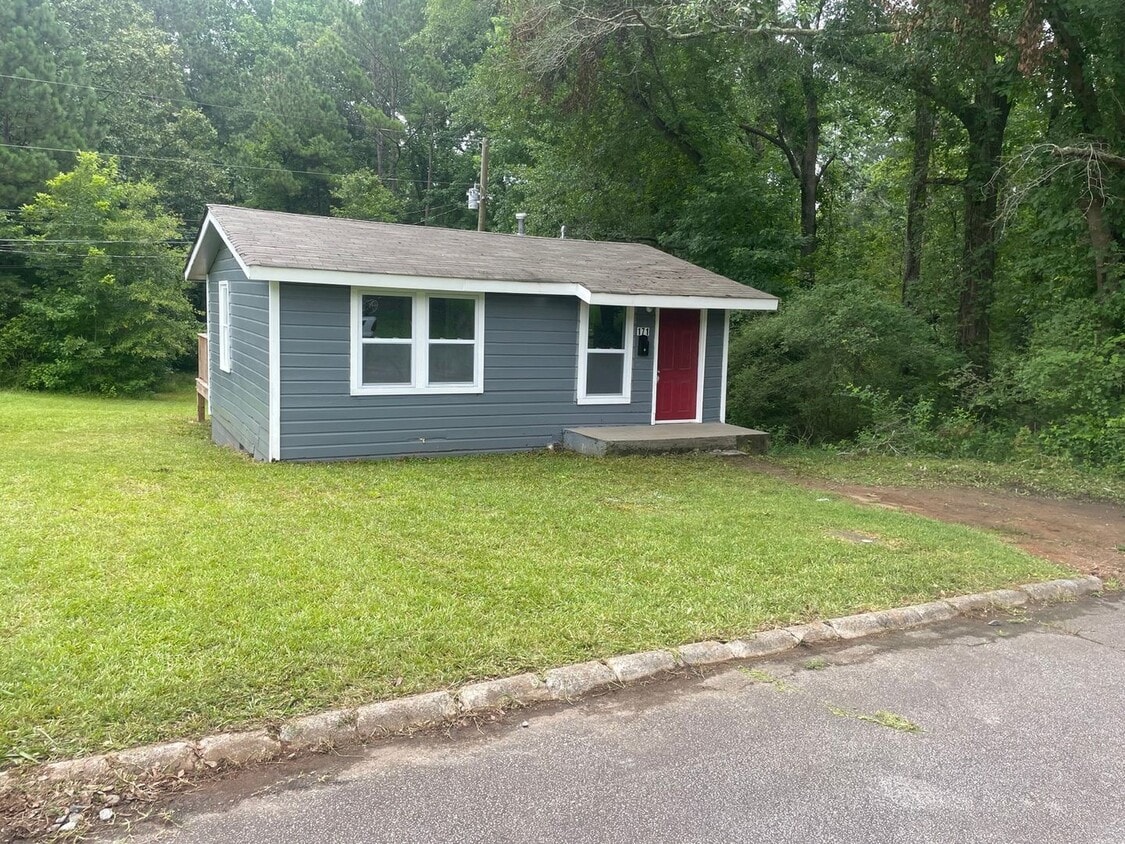 Primary Photo - Charming 2BR House in Griffin