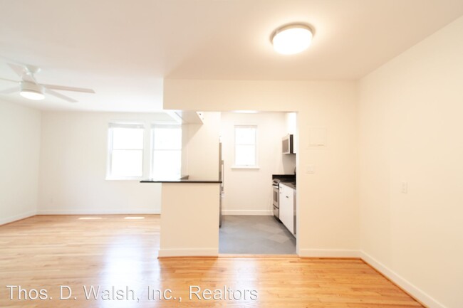 Building Photo - 1 br, 1 bath House - 4000 Beecher St NW #201