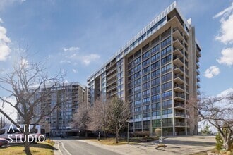 Building Photo - 241 N Vine St
