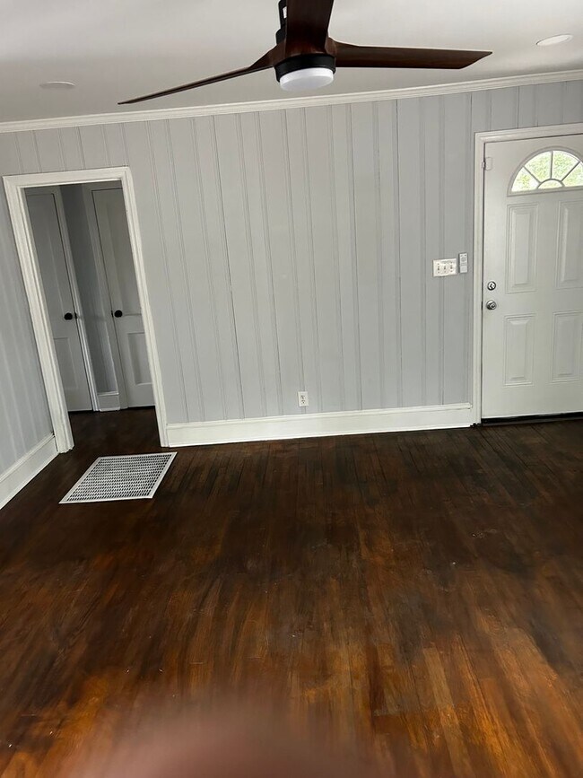 Building Photo - RENTAL HOME 1BD/1BTH