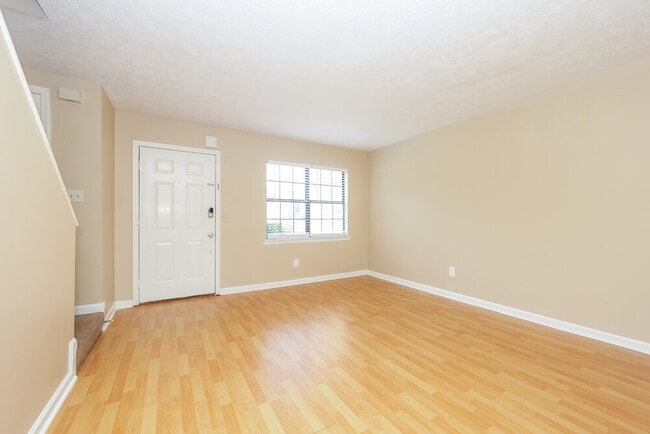 Building Photo - 232 Thistle Ln