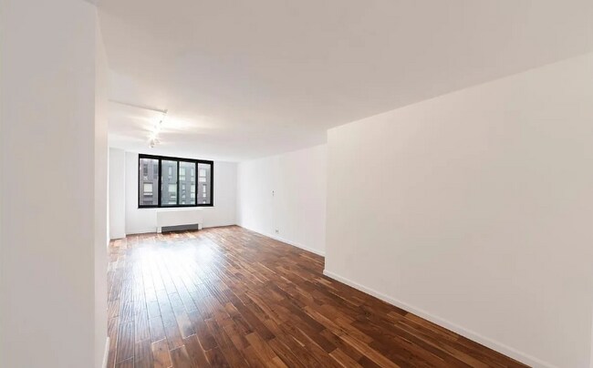 Foto del edificio - 275 Greenwich St