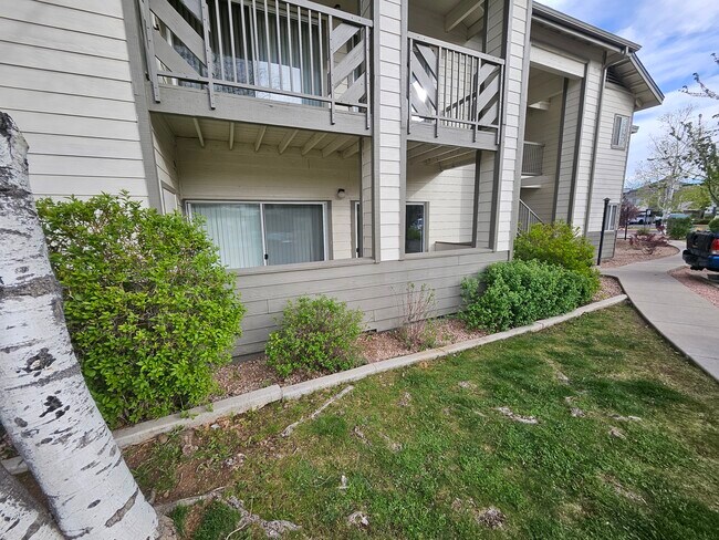 Building Photo - 4343 E Soliere Ave