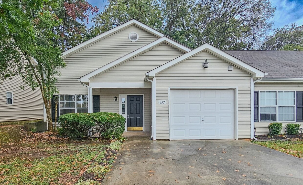 Knoxville 37934 - 3 bed 2.5 bath Condo - Contact Ryan Fogarty 865-333-4840 - Knoxville 37934 - 3 bed 2.5 bath Condo - Contact Ryan Fogarty 865-333-4840