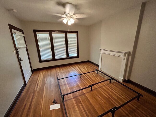 dormitorio - 100 W 2nd Ave