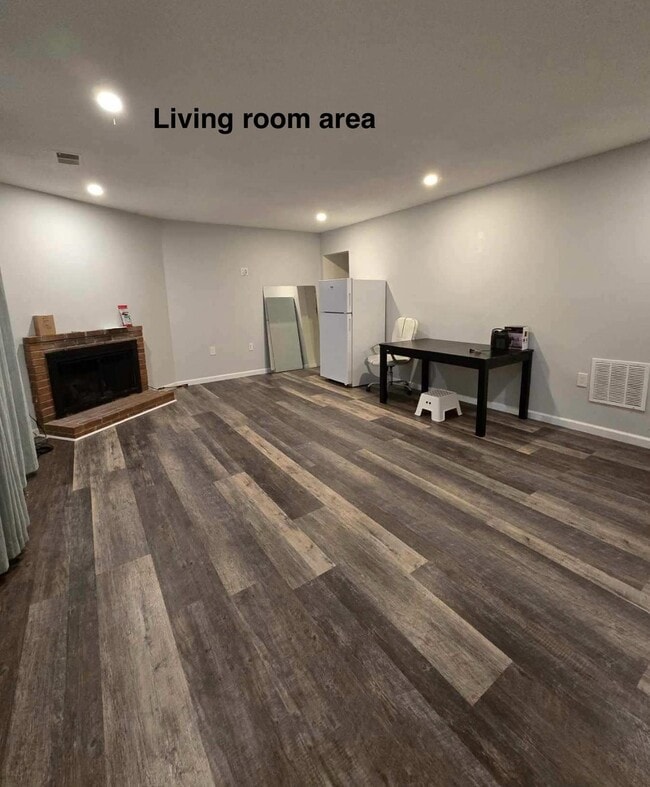 Spacious living room and dining to enjoy watching your favorite streaming service. - 4909 Casimir St