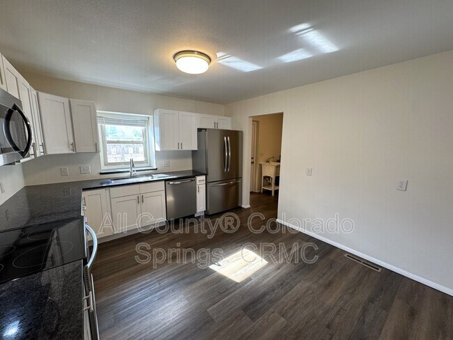 Foto del edificio - 1216 Burnham St