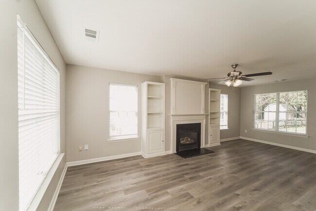 Building Photo - 12515 Autumn Blaze Dr