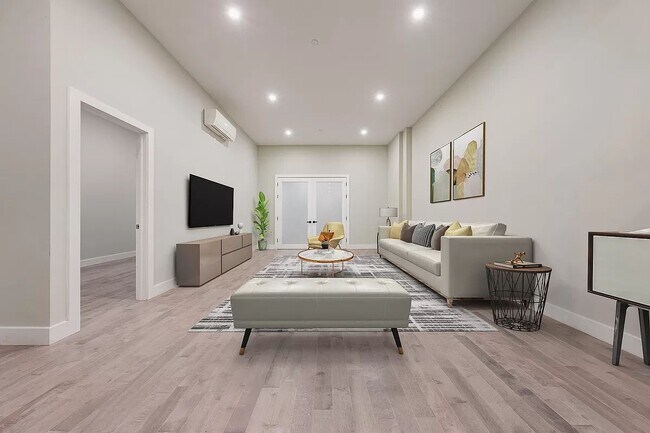 Building Photo - 20 Saint Marks Place