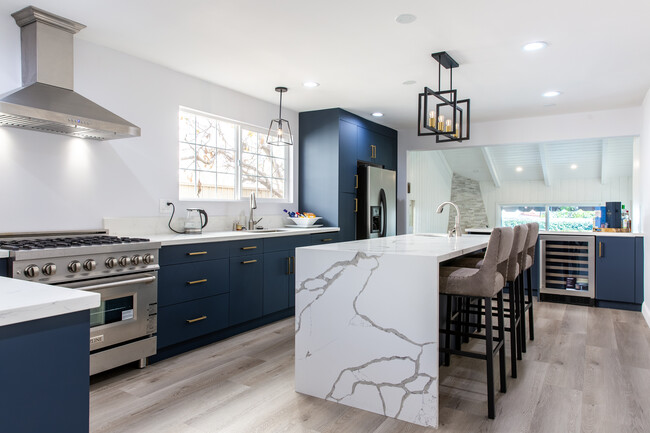 Newly remodeled kitchen - 446 S Almont Dr