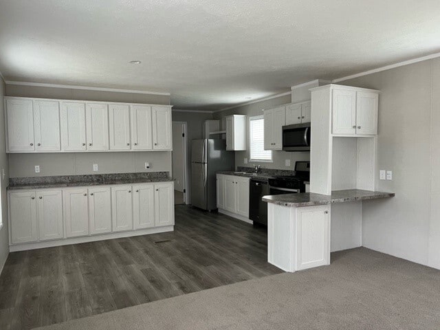 Building Photo - 5150 Rhine Dr