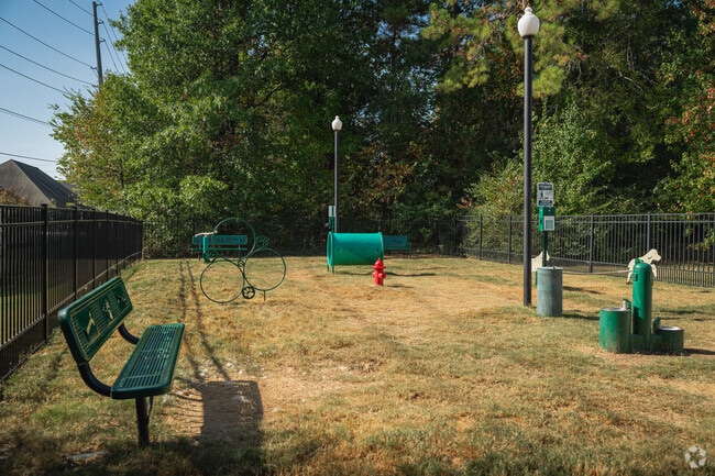 Parque para perros - Vetra at Hamilton Place