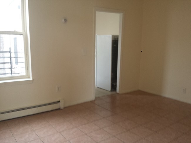 Building Photo - 41 Lott Ave